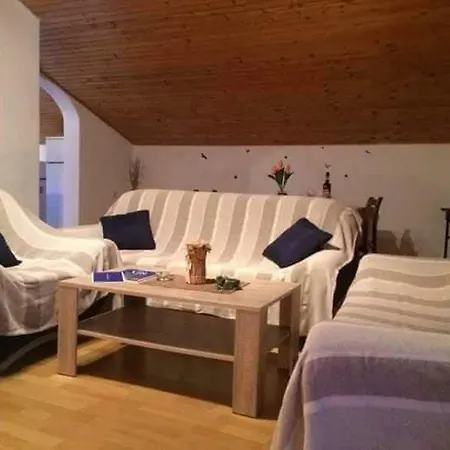 Vojna Apartamento Vir